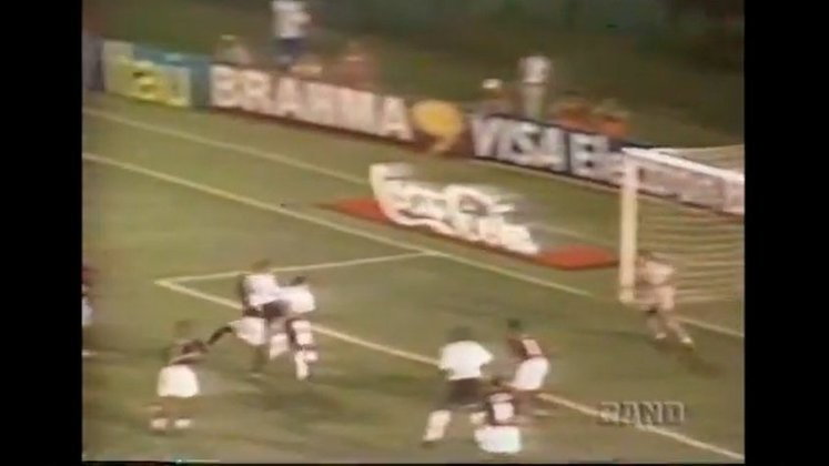 2001: estreia na primeira fase (todos contra todos): Corinthians 2 x 0 Vitória – Prudentão – (Corinthians terminou eliminado na primeira fase, ficando em 18º)
