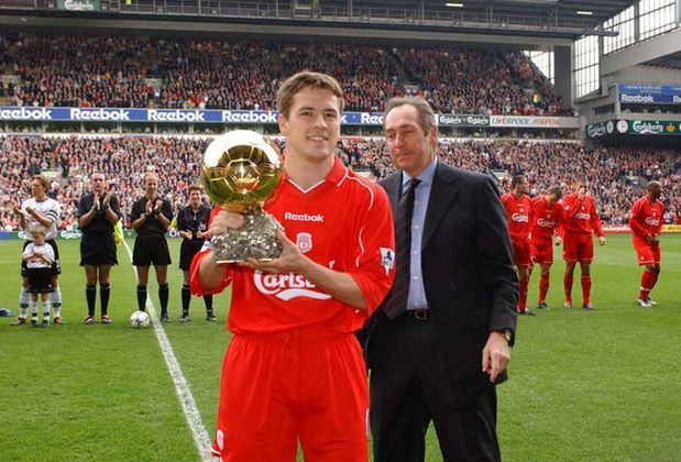 2001 - Vencedor: Michael Owen (Manchester United) - Vice e terceiro: Raúl e Oliver Kahn.