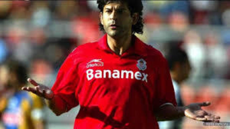 2002 - José Cardozo (Toluca-MEX) / 2º lugar: Sergio Órteman (Olímpia); 3º lugar: Alejandro Lembo (Nacional)