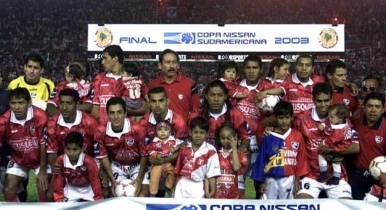 2003 - Cienciano-PER x River Plate-ARG - Campeão: Cienciano-PER