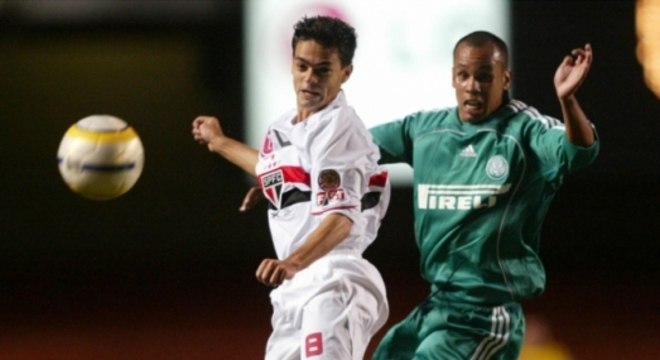 2006 - São Paulo 4 x 1 Palmeiras - Pelo Brasileirão, o São Paulo voltou a bater o Palmeiras no Morumbi com gols de Márcio Careca (contra), Ricardo Oliveira (2) e Alex Dias. Naquela temporada, além da vitória no Paulista, o Tricolor ainda tirou o rival da Libertadores.