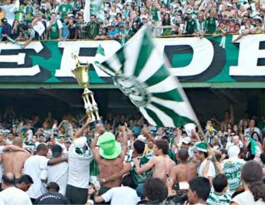2007 - Campeão: Coritiba / Vice: Ipatinga.