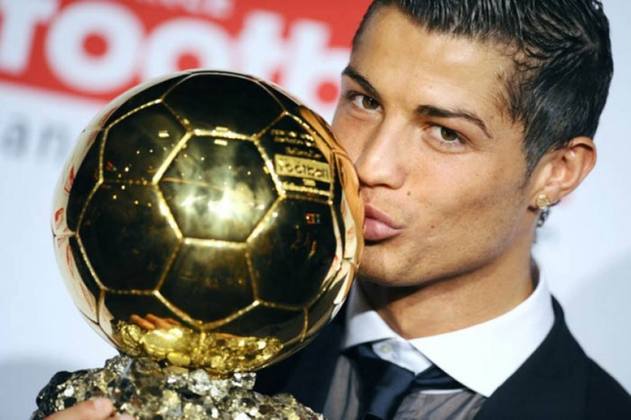 2008 - Vencedor: Cristiano Ronaldo (Manchester United) - Vice e terceiro: Messi (Barcelona) e Fernando Torres (Liverpool).