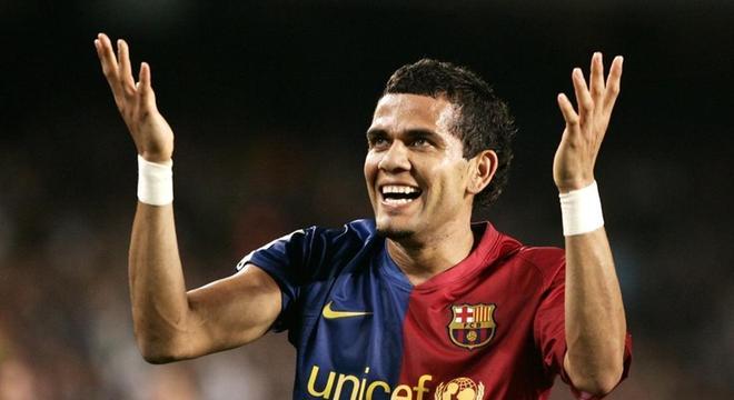 2008/2009 - Barcelona - 59 jogos, cinco gols e 12 assistências