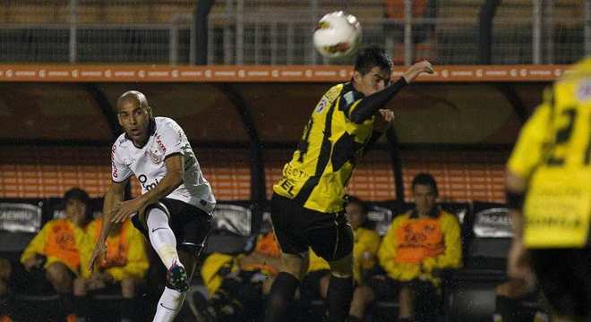 2012 - Corinthians 6x0 Deportivo Tchira- Pela Libertadores de 2012, ano em que foi campeo do torneio, o Timo venceu os venezuelanos por 6 a 0 no Pacaembu, em jogo que aumentou a confiana da torcida. Danilo, Paulinho, Sheik, Jorge Henrique, Liedson e Douglas marcaram. 