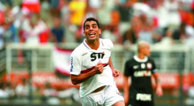 2012 - São Paulo fez 39 pontos em 25 rodadas