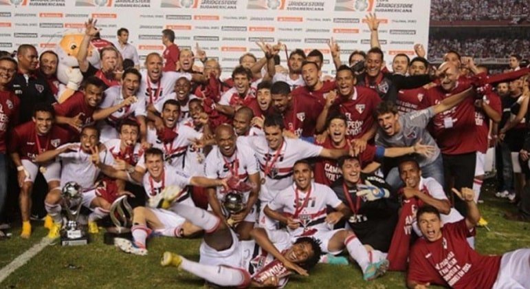 2012 - São Paulo x Tigre-ARG - Campeão: São Paulo