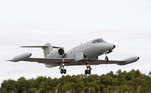 Algumas aeronaves, como os modelos VU/R-35 – Learjet 35, servem para várias coisas. Estas são adaptadas para transporte e reconhecimento