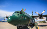 C-130 – Hércules: este é um dos mais potentes aviões de carga, transporte e reabastecimento em voo