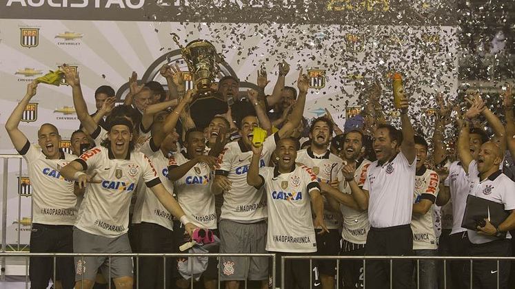 2013 - Campeão: Corinthians / Vice: Santos.