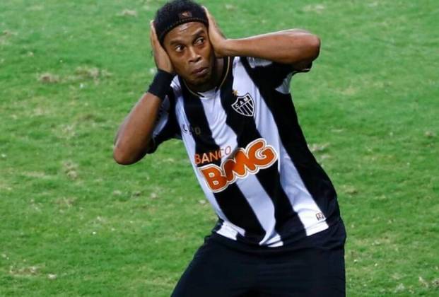 2013 - Ronaldinho Gaúcho (Atlético-MG) / 2º lugar: Neymar (Santos/Barcelona); 3º lugar: Maxi Rodríguez (Newell's Old Boys))