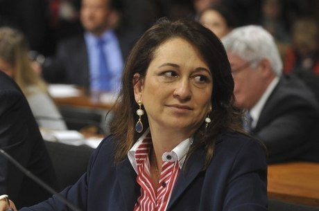 Kátia Abreu pode sair do PMDB e ir para o PDT