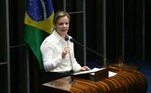 Brasil, Brasília, DF. 03/02/2011. A senadora Gleisi Hoffmann discursa durante sessão no Senado em Brasília, Distrito Federal.
