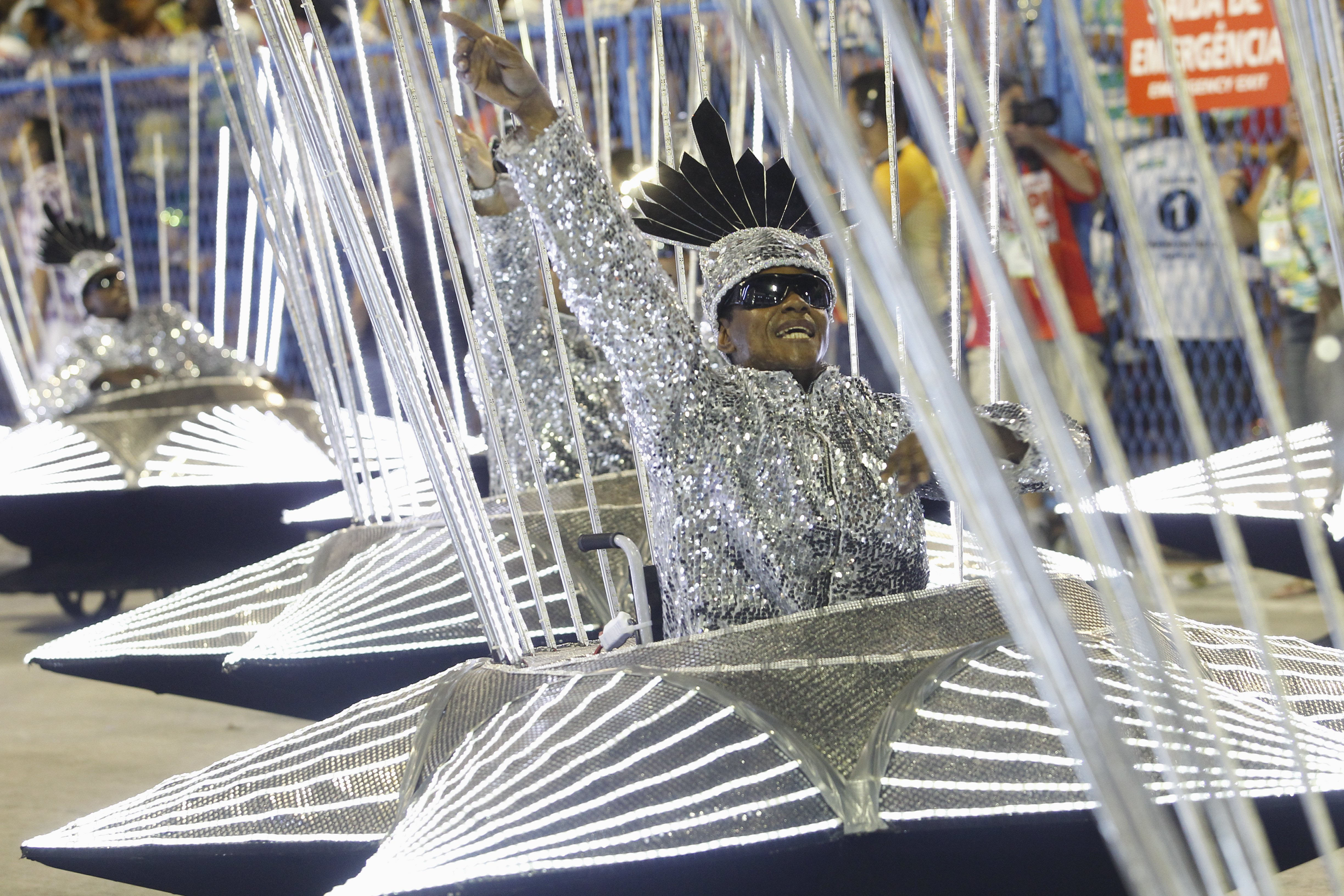 Escolas de samba de SP gastam mais de R 35 milhões para levar desfile