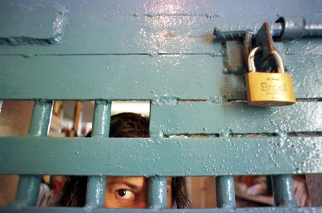 Brasil tem 221 mil presos provisórios, de acordo com o CNJ