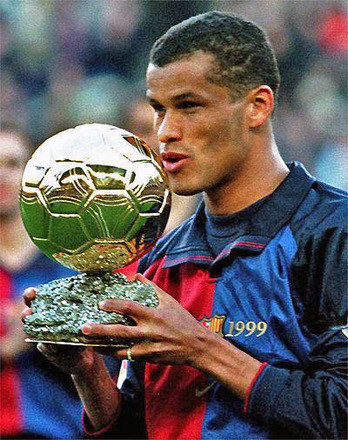 Rivaldo  foi destaque do Santa Cruz na Copinha de 1992. No mesmo ano, ele se transferiu para o Mogi-Mirim e integrou a equipe que ficou conhecida como 'Carrossel Caipira', dirigida pelo técnico Vadão. Rivaldo também teve grande sucesso com a camisa do Palmeiras, antes de ser negociado com o Barcelona e ser eleito melhor jogador do mundo, em 1999. Ele também se tornou pentacampeão mundial pelo Brasil, na Copa do Mundo de 2002.