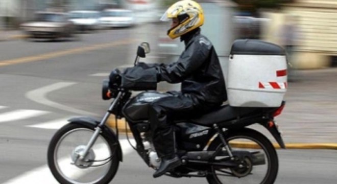 Têm os motoboys, mas também têm as MOTOGIRLS - Jornal Ibiá