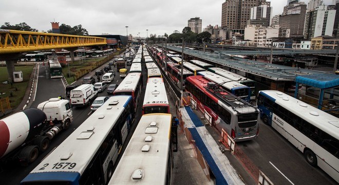 Novo licitação de ônibus de São Paulo subiu para R$ 71 bilhões 