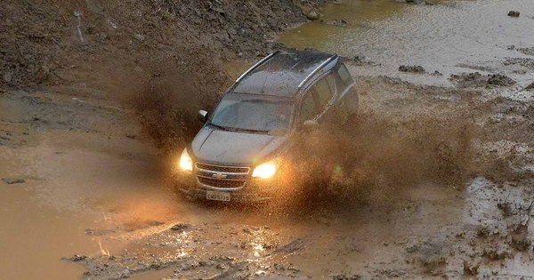 "Jogamos sujo" e aceleramos o novo Chevrolet Trailblazer ... "Jogamos sujo" e aceleramos o novo Chevrolet Trailblazer ...