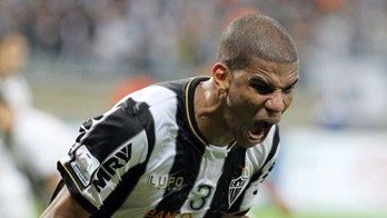 Não é só Fred. Relembre jogadores que viraram a casaca no Brasil (Wander Roberto / Inovafoto / Gazeta Press)