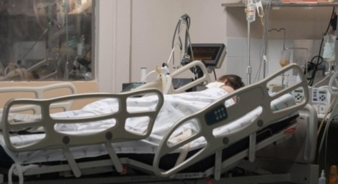 Desde janeiro, 1.326 pessoas foram hospitalizadas por influenza, 99 na UTI