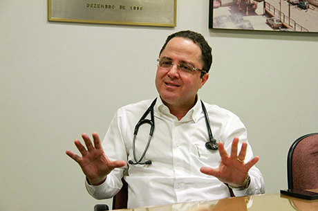 Resultado de imagem para roberto kalil medico