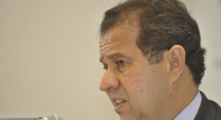O ministro da Previdência, Carlos Lupi, durante evento