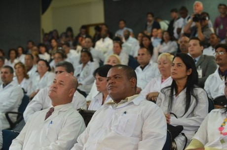 Governo cubano anunciou saída do Mais Médicos