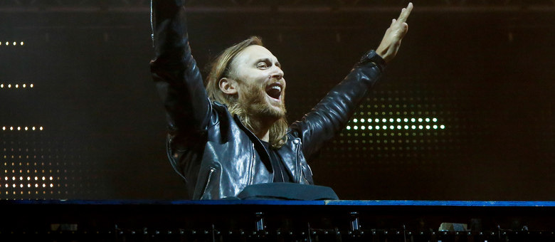 O DJ David Guetta lança mais um trabalho com participações especiais de diversas estrelas pop