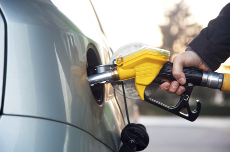 Preço médio da gasolina caiu 0,8%, entre os dias 5 e 11 de março