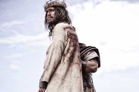 O ator português Diogo Morgado vive Jesus Cristo na série
