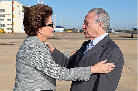 Gilmar Mendes avalia que julgamento pode ser suspenso, adiando o começo efetivo dos debates