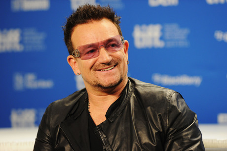 Bono Vox, finalmente, explica um dos maiores mistérios do pop: o óculos escuro