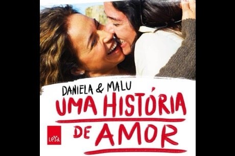 Daniela Mercury e Malu aparecem felizes em capa de livro