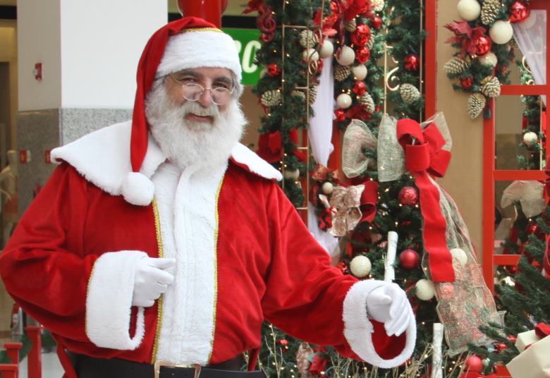 Empresa oferece 16 vagas para Papai Noel em Salvador; salário chega a R$ 6  mil - Metro 1