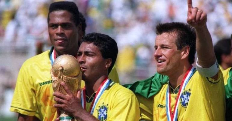 Em 1998, Chile chegou à Copa com 'a melhor dupla de ataque' do