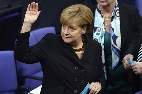 Angela Merkel: "O que ocorreu em Auschwitz é algo que enche os alemães de vergonha" Angela Merkel: "O que ocorreu em Auschwitz é algo que enche os alemães de vergonha"