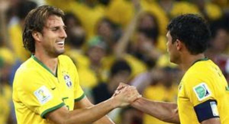 2014 - A grande surpresa na convocação de Felipão para a Copa do Mundo no Brasil foi o zagueiro Henrique. O treinador admitiu que o jogador foi o último a ser incluído na lista.