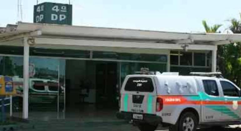 4ª Delegacia de Polícia 4ª Delegacia de Polícia
