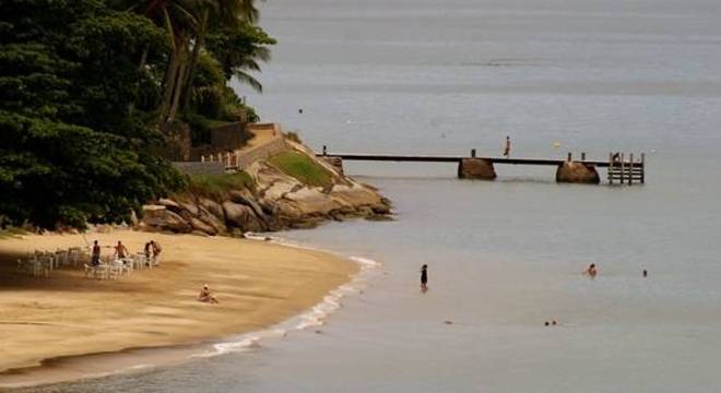 Por 10 dias, Ilhabela não vai receber turistas e balsas são só para emergência Por 10 dias, Ilhabela não vai receber turistas e balsas são só para emergência