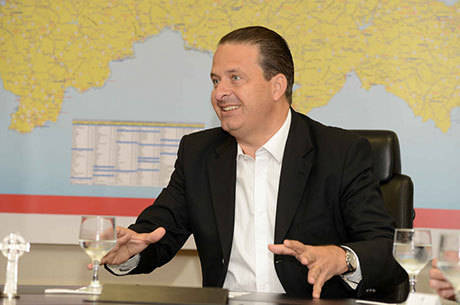 "Marina vai decidir junto conosco", garantiu Campos "Marina vai decidir junto conosco", garantiu Campos