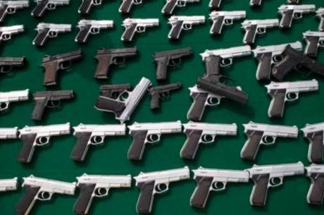 Pauléra propõe proibição da venda de armas de brinquedo — Câmara Municipal  de São José do Rio Preto - SP