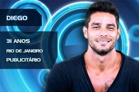 Diego tomou banho pelado no BBB14 