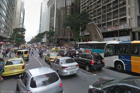 Avenida Rio Branco ganhará mão dupla exclusiva para táxis e ônibus