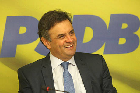 Senador do PSDB subiu quatro pontos em relação à última pesquisa Senador do PSDB subiu quatro pontos em relação à última pesquisa