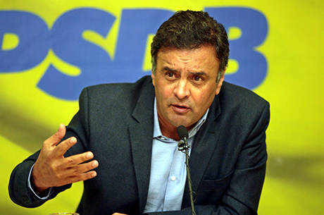 Aécio critica alta do preço dos alimentos durante o governo Dilma Aécio critica alta do preço dos alimentos durante o governo Dilma