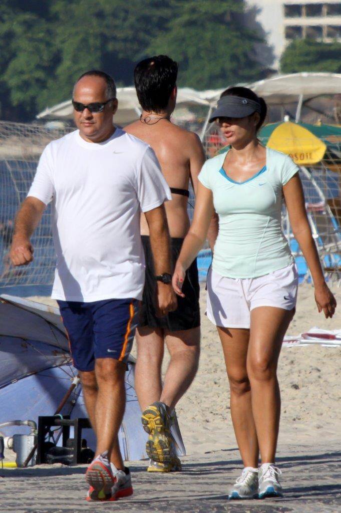 Patrícia Poeta e marido fazem exercícios