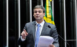 Data: 17/12/2013
Senador Lindbergh Farias (PT-RJ) quer que Brasil lidere debate sobre direitos humanos e privacidade
Crédito: Pedro França /Agência Senado