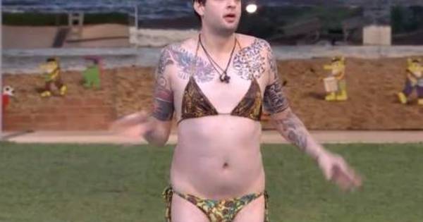 Cassio Mergulha Na Piscina De Biquini Fio Dental Entretenimento R7 Reality Show