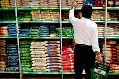 Pressão afeta arroz, feijão, leite, carne e óleo, diz Abras Pressão afeta arroz, feijão, leite, carne e óleo, diz Abras